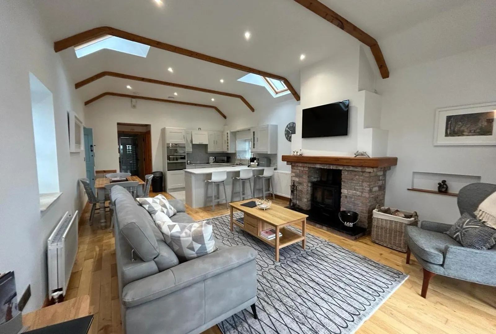 The Cottage At Ashbrook - Charming Country Cottage Near Belfast